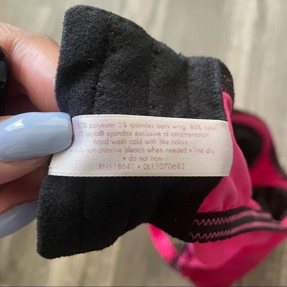 Cacique Hot Pink Satin Ruffle Frill Underwire Bra 42DD - Picture 7 of 7